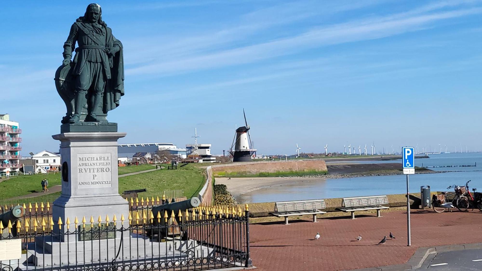 Havenzicht, Gelegen Aan Zee Met Zeezicht Appartement
